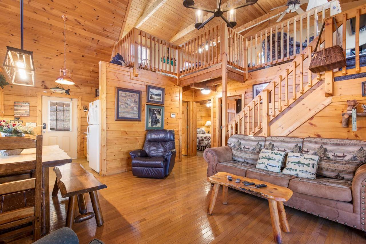Huckleberry Ridge Villa Pigeon Forge Exterior photo