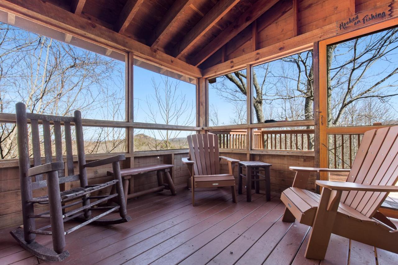 Huckleberry Ridge Villa Pigeon Forge Exterior photo