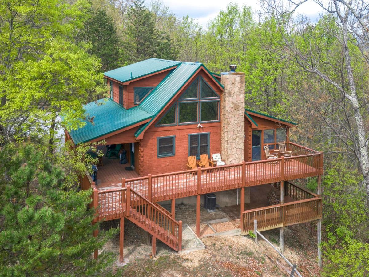 Huckleberry Ridge Villa Pigeon Forge Exterior photo