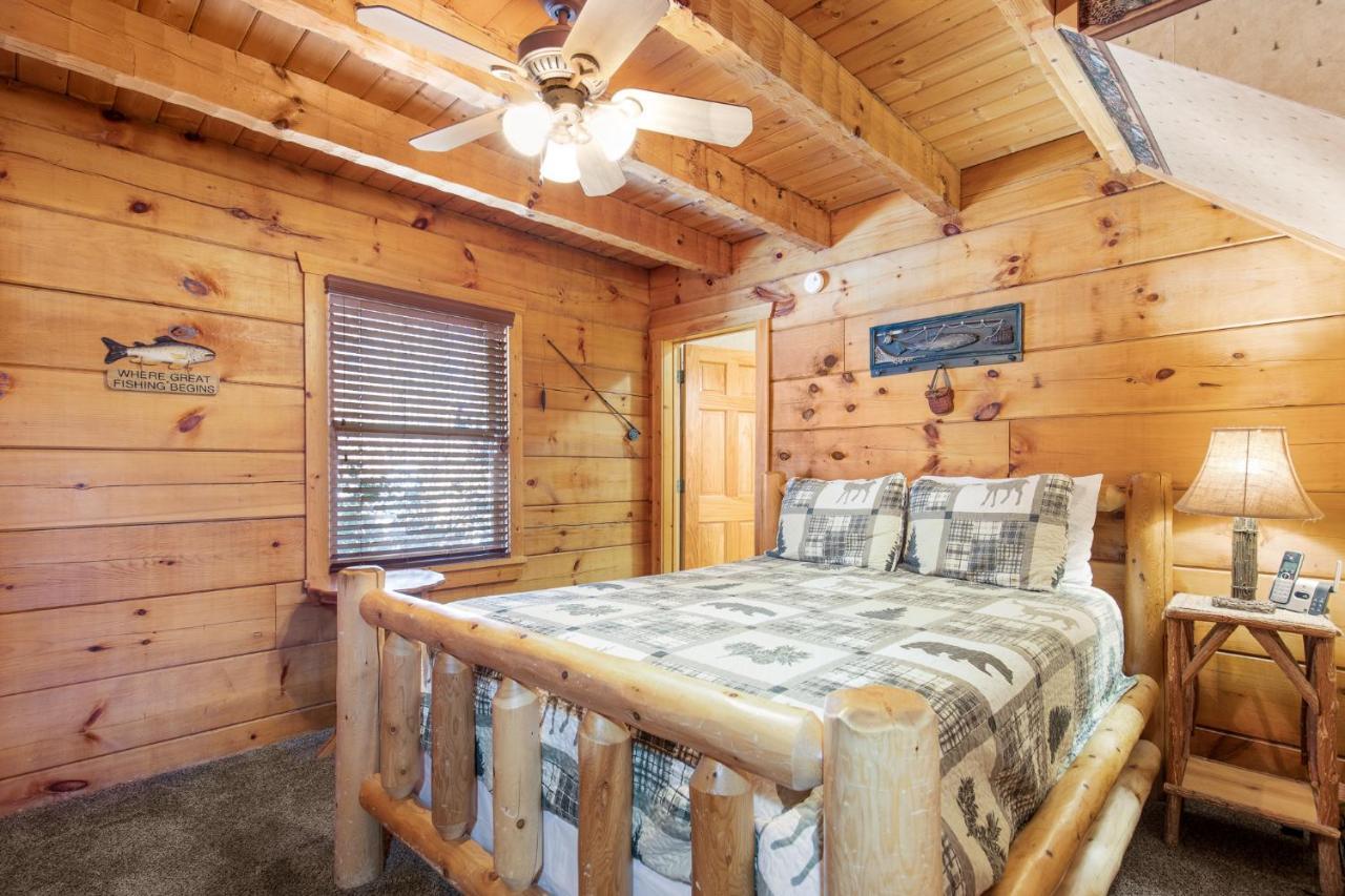 Huckleberry Ridge Villa Pigeon Forge Exterior photo